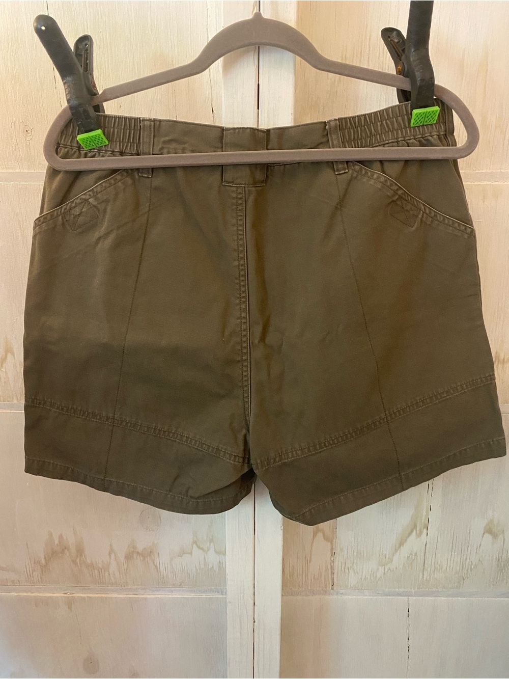 Cabela's Olive Green Men's Cargo Shorts - Picture 4 of 9
